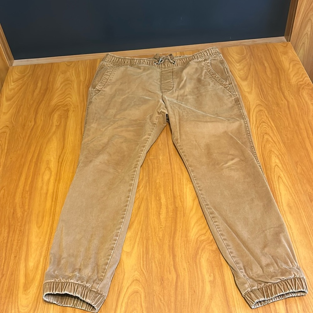 Gap Essential Jogger Medium Brown